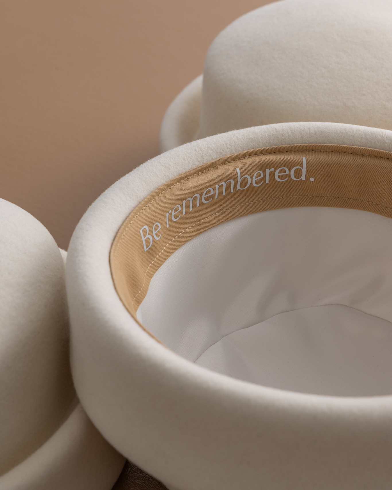London Pillbox Ivory