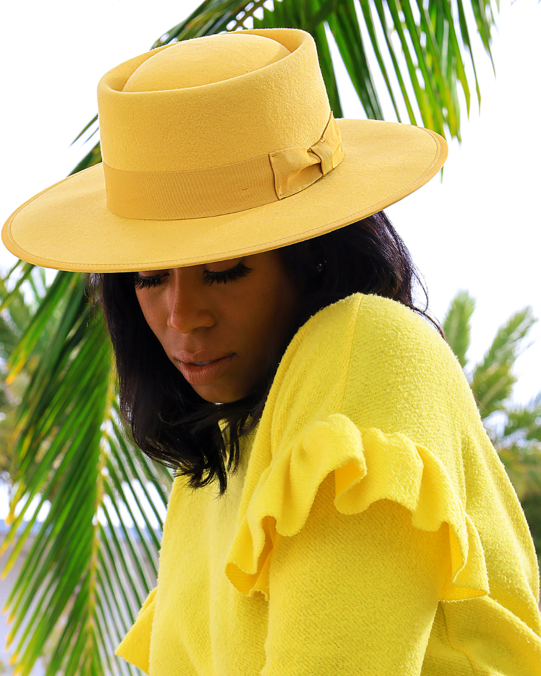 Fashionable yellow kayo headwear